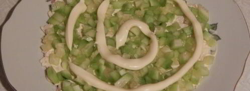 салат инь-янь с черносливом. Шаг 7