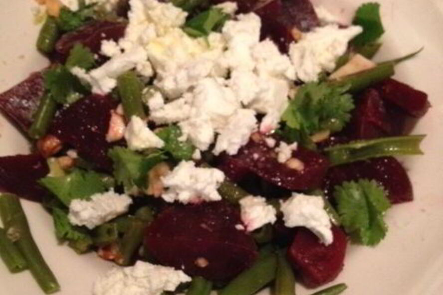 Рецепт салата из свеклы со стручковой фасолью