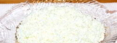 салат мимоза с маслом. Шаг 4