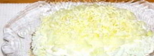 салат мимоза с маслом. Шаг 6