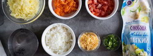 салат мимоза с семгой. Шаг 3