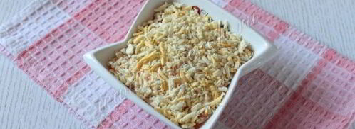 салат мимоза с яблоком. Шаг 12