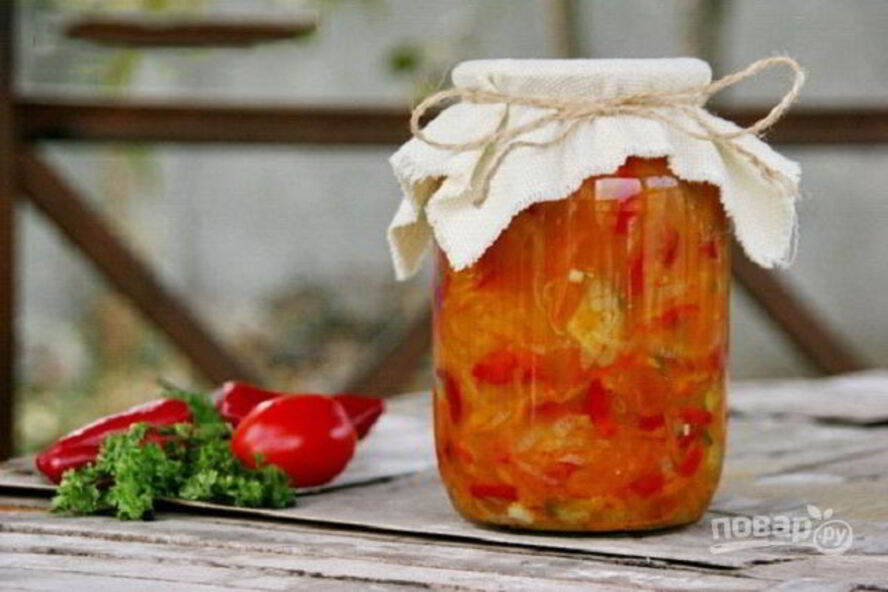 Рецепт салата на зиму с огурцами и помидорами