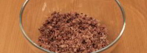 салат с тунцом и сухариками. Шаг 8