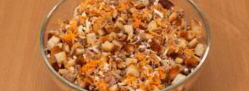 салат с тунцом и сухариками. Шаг 9