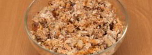 салат с тунцом и сухариками. Шаг 10