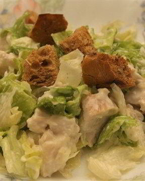 Низкокалорийный салат Цезарь