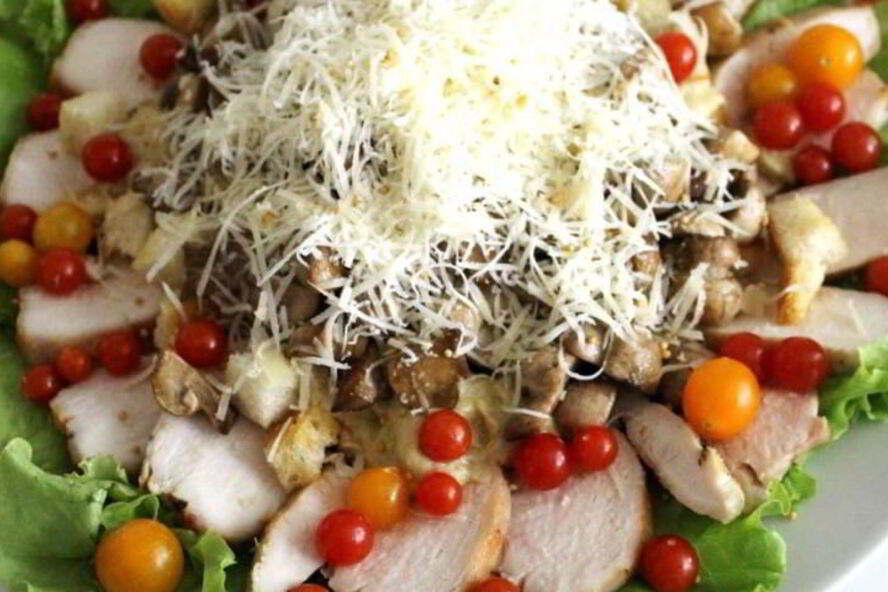 Рецепт салата цезарь с курицей и грибами