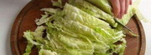 салат цезарь с курицей по-домашнему. Шаг 4