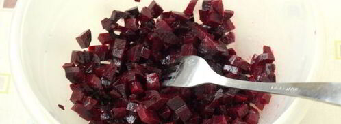 винегрет с яблоками и отварной фасолью. Шаг 4