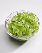 Зеленый салат с винегретом