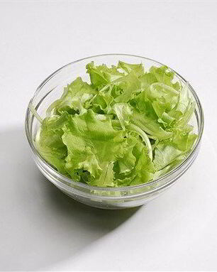 Зеленый салат с винегретом