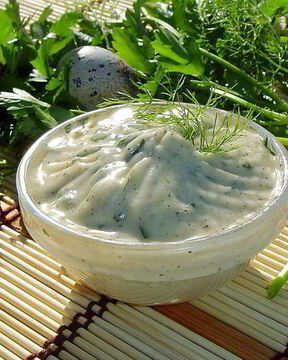 Майонез на перепелиных яйцах с зеленью