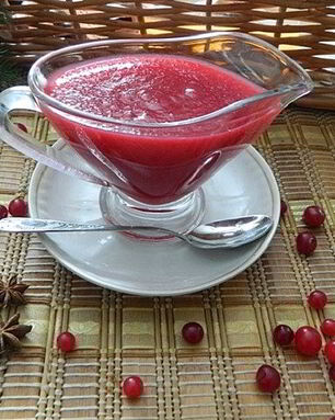 Клюквенный соус с яблоком