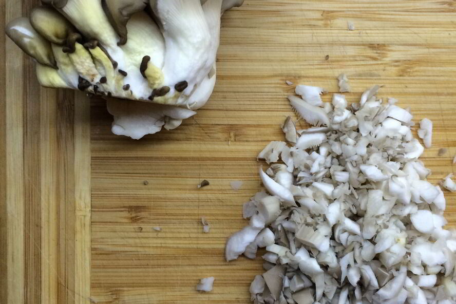 Рецепт сливочного соуса с вешенками