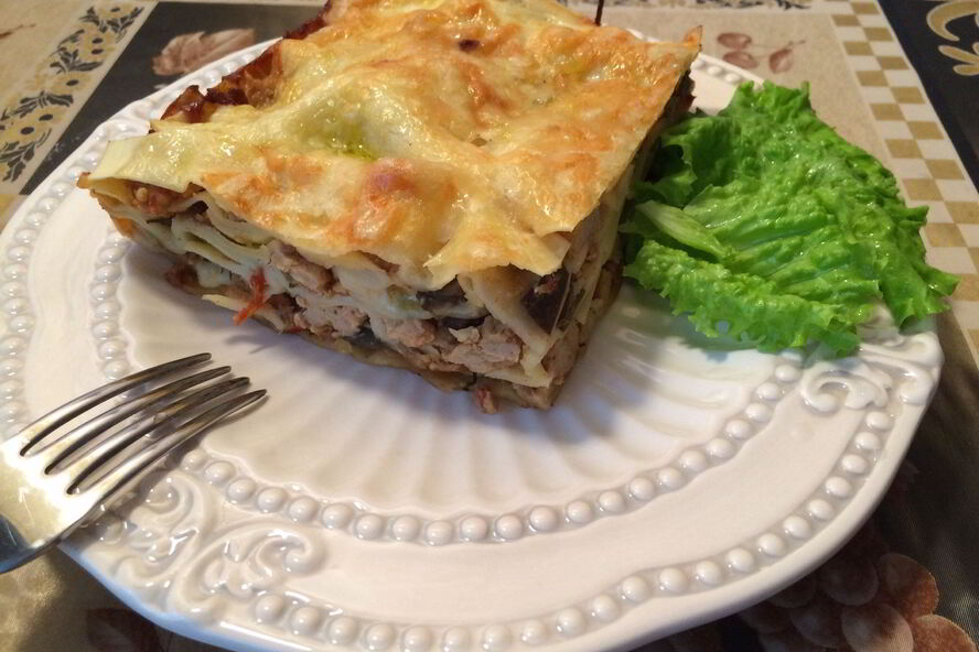 Рецепт мясной лазанья с бешамель и болонезе с баклажаном