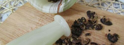 соус-конфитюр из слив и можжевельника. Шаг 9