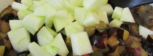 соус-конфитюр из слив и можжевельника. Шаг 11