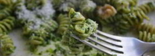 паста с соусом песто из капусты кале и грецких орехов. Шаг 8