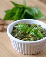 Соус Песто из базилика с орешками