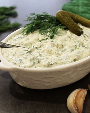 Соус с маринованными огурчиками