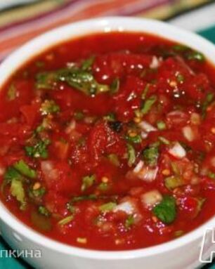 Томатная сальса с кинзой и луком
