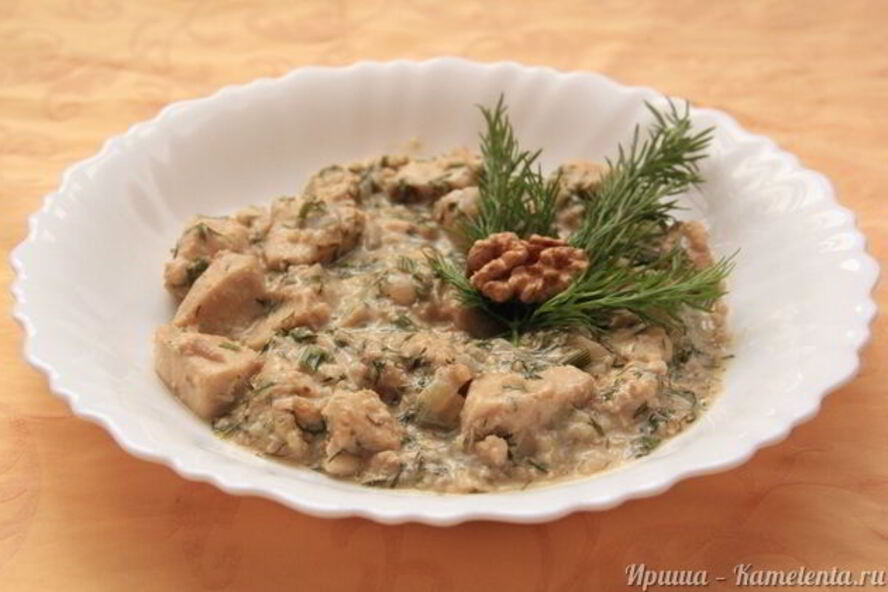 Рецепт курицы в орехово-чесночном соусе сациви