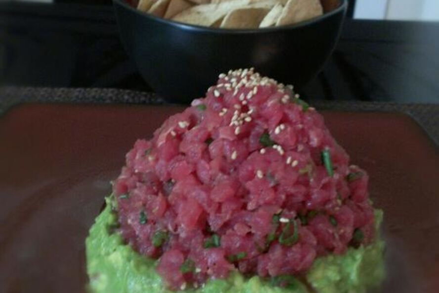 Рецепт тартара из тунца с авокадо