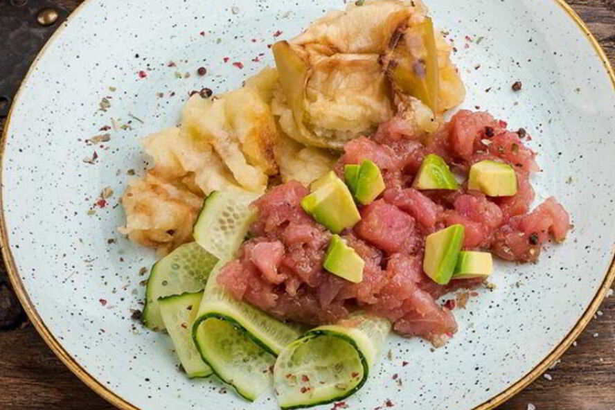 Рецепт тартара из тунца с кремом из печеного яблока