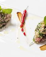 Тартар из тунца в тайском стиле