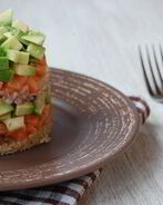 Тартар с лососем и авокадо