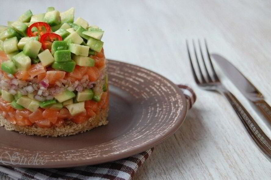 Рецепт тартара с лососем и авокадо