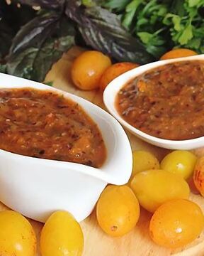 Ткемали из желтой сливы