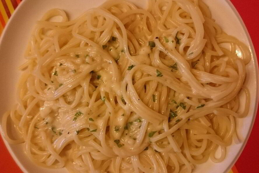 Рецепт сливочно-сырного соус с мускатным орехом для пасты