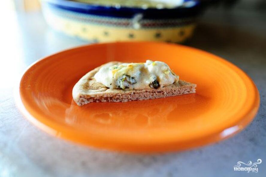 Рецепт сырного соуса с артишоками и шпинатом