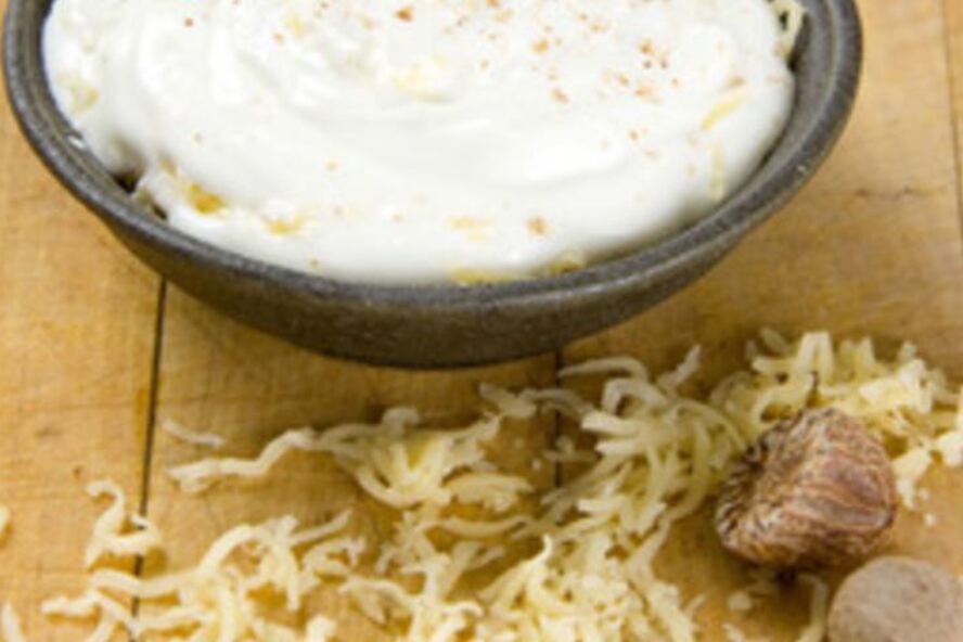 Рецепт сырного соуса с зеленым луком