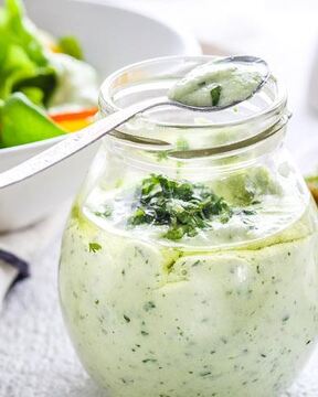 Сырный соус с зеленью