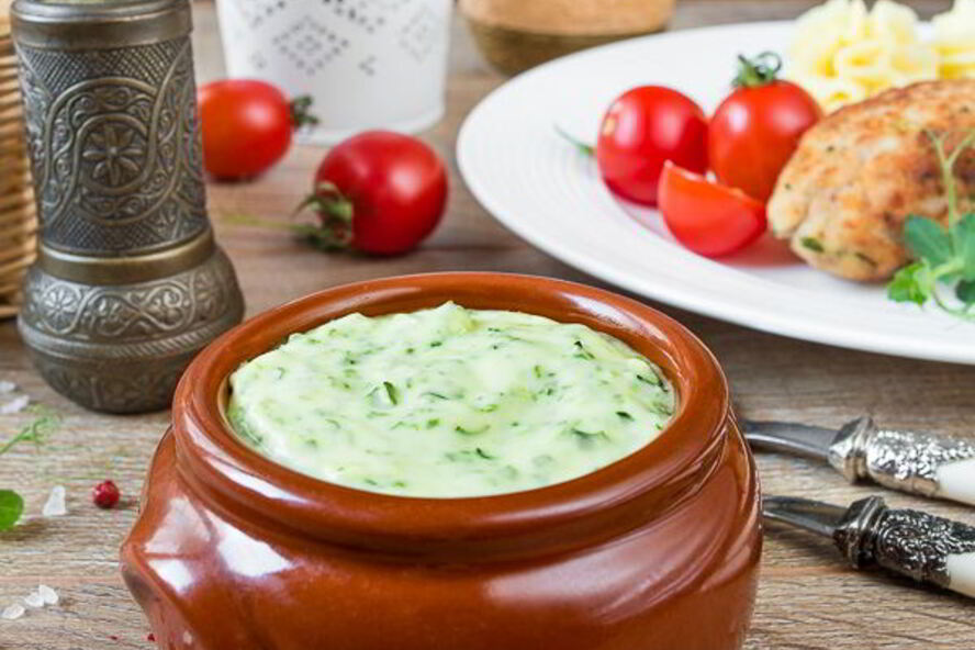 Рецепт сырного соуса со шпинатом