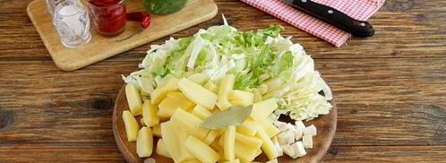 борщ с тушенкой. Шаг 4