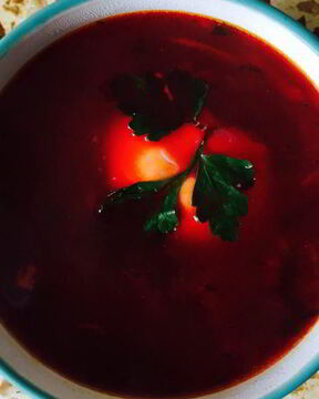 Борщ с вяленой свининой