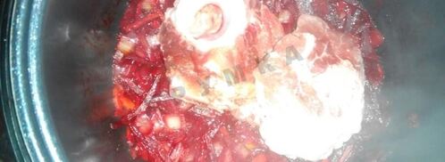 борщ со свининой в мультиварке. Шаг 6