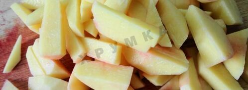 красный борщ со щавелем без капусты в мультиварке. Шаг 6