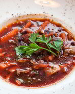 Постный борщ с белыми грибами и фасолью