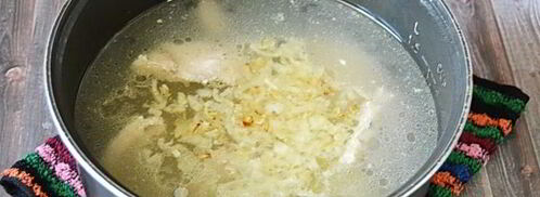 зеленый борщ в мультиварке. Шаг 11