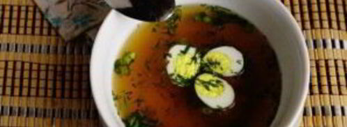 базовый куриный бульон с перепелиными яйцами. Шаг 6