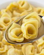 Каппеллетти в бульоне