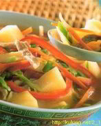 Китайский бульон с картофелем и свининой