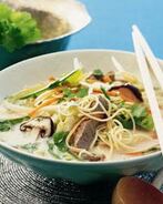 Тайский говяжий бульон с лапшой