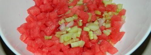 арбузный гаспачо в ледяной тарелке. Шаг 11