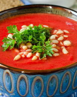 Гаспачо с кедровыми орешками